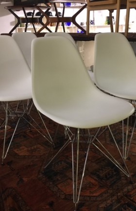 MYYTY! SOLD! / VITRA / EAMES / 6 KPL